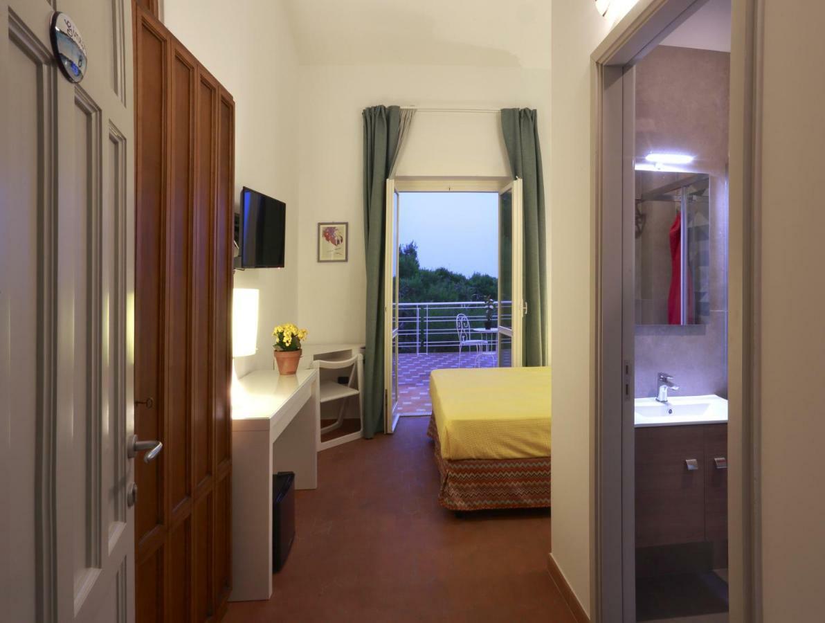 Dimora Villa Serena Porto Selvaggio Santa Caterina  Buitenkant foto